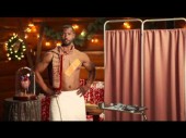 The Old Spice Man gives the ladies his heart